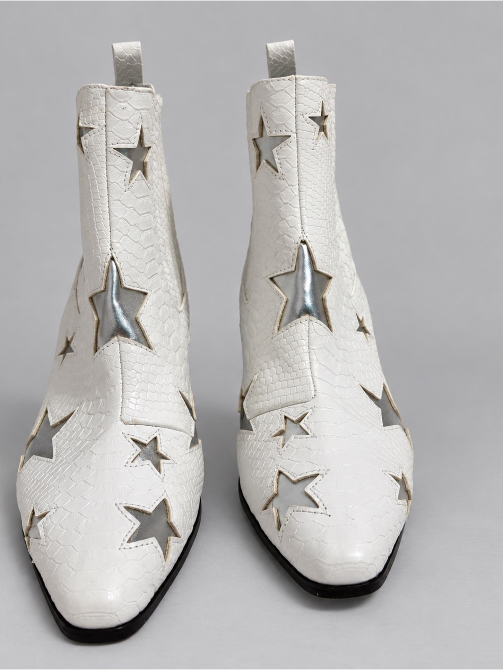 Betsey Johnson Izak White Snake Embossed Silver Star Festival Western Boots 7.5 - Picture 3 of 10